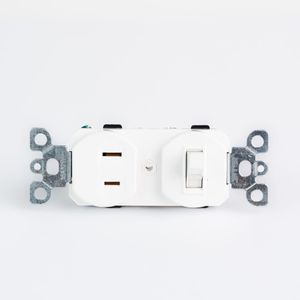 INTERRUPTOR C/TOMACORRIENTE BLANCO 125V 5AMP