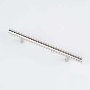 JALADERA MUEBLE BARRA DECKEN 128MM SATINADO